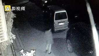 打屁股视频男打女脱,男子暴力打女脱衣羞辱，视频曝光引发社会热议